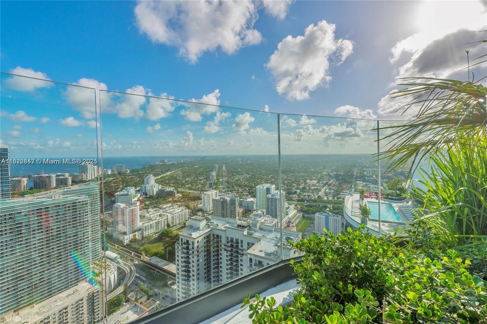 45 Southwest 9th Street, Unit 3403 Miami, FL 33130 - Photo 27 of 27 a view of a balcony