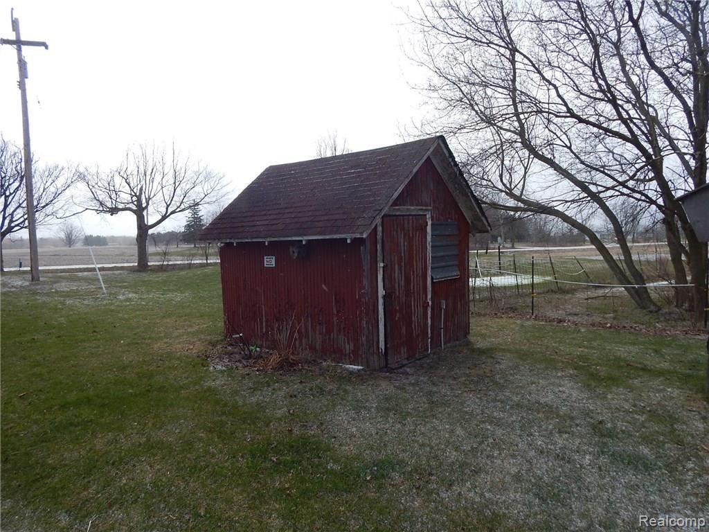 6945 Babcock Road Jeddo, MI 48032 - Photo 17 of 27 DSCN1805.JPG