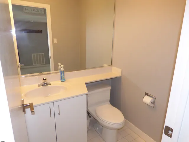 $3,250 | 8 Dolphin Court, Unit 8, Ocean City, NJ 08226