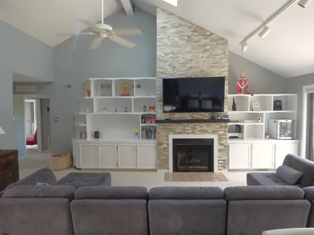 $3,250 | 8 Dolphin Court, Unit 8, Ocean City, NJ 08226