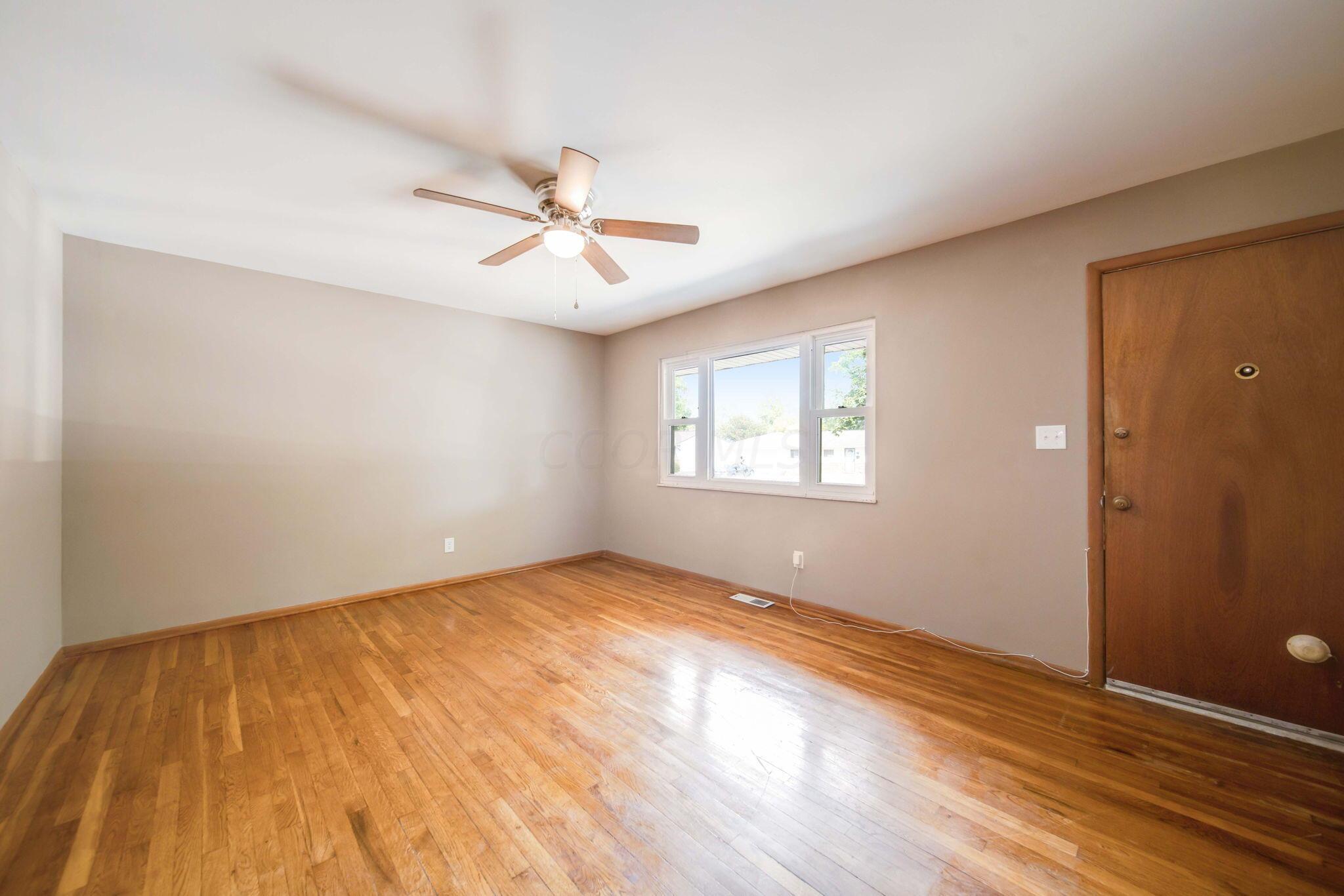 2815 Maywood Road Columbus, OH 43232 - Photo 15 of 45 18-web-or-mls-A7403808_09_10