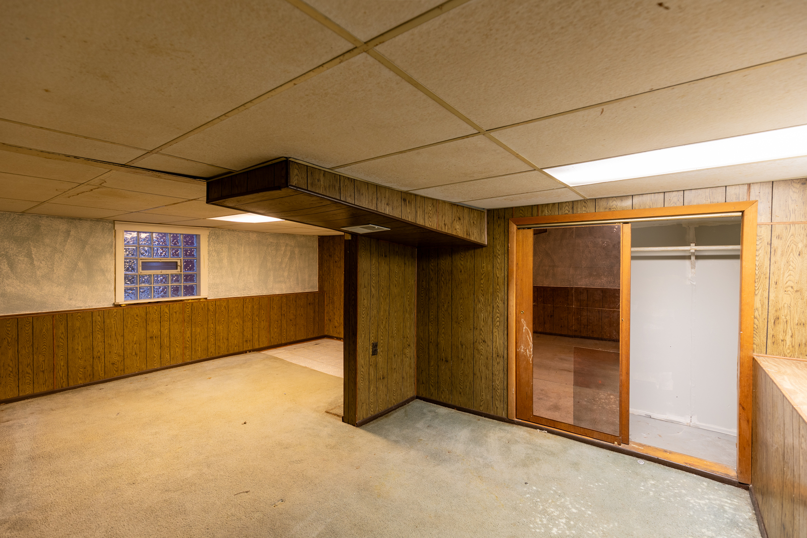 1133 South Ridgeland Avenue Oak Park, IL 60304 - Photo 15 of 20 a view of an empty room