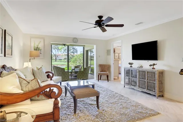 $425,000 | 5250 Fox Hollow Drive, Unit 505, Naples, FL 34104