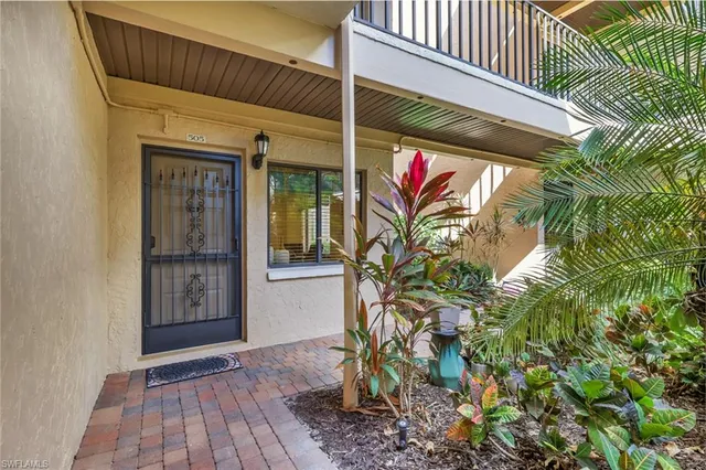 $425,000 | 5250 Fox Hollow Drive, Unit 505, Naples, FL 34104