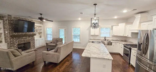 $499,900 | 2333 Jaxon Drive, Hernando, MS 38632