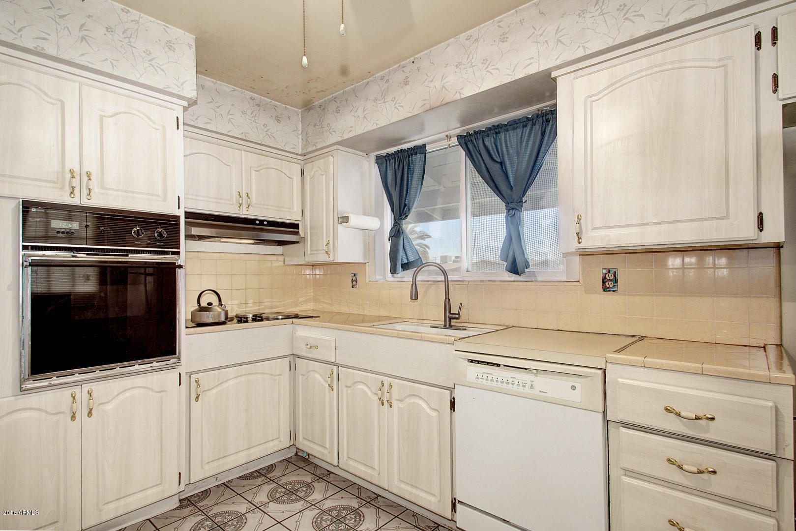 3834 West Ocotillo Road Phoenix, AZ 85019 - Photo 9 of 22 Ocotillo (12)