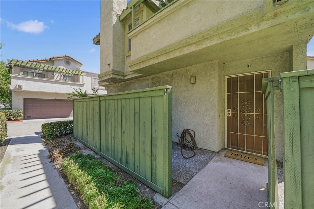 8482 Spring Desert Place Rancho Cucamonga, CA 91730 - Photo 3 of 34