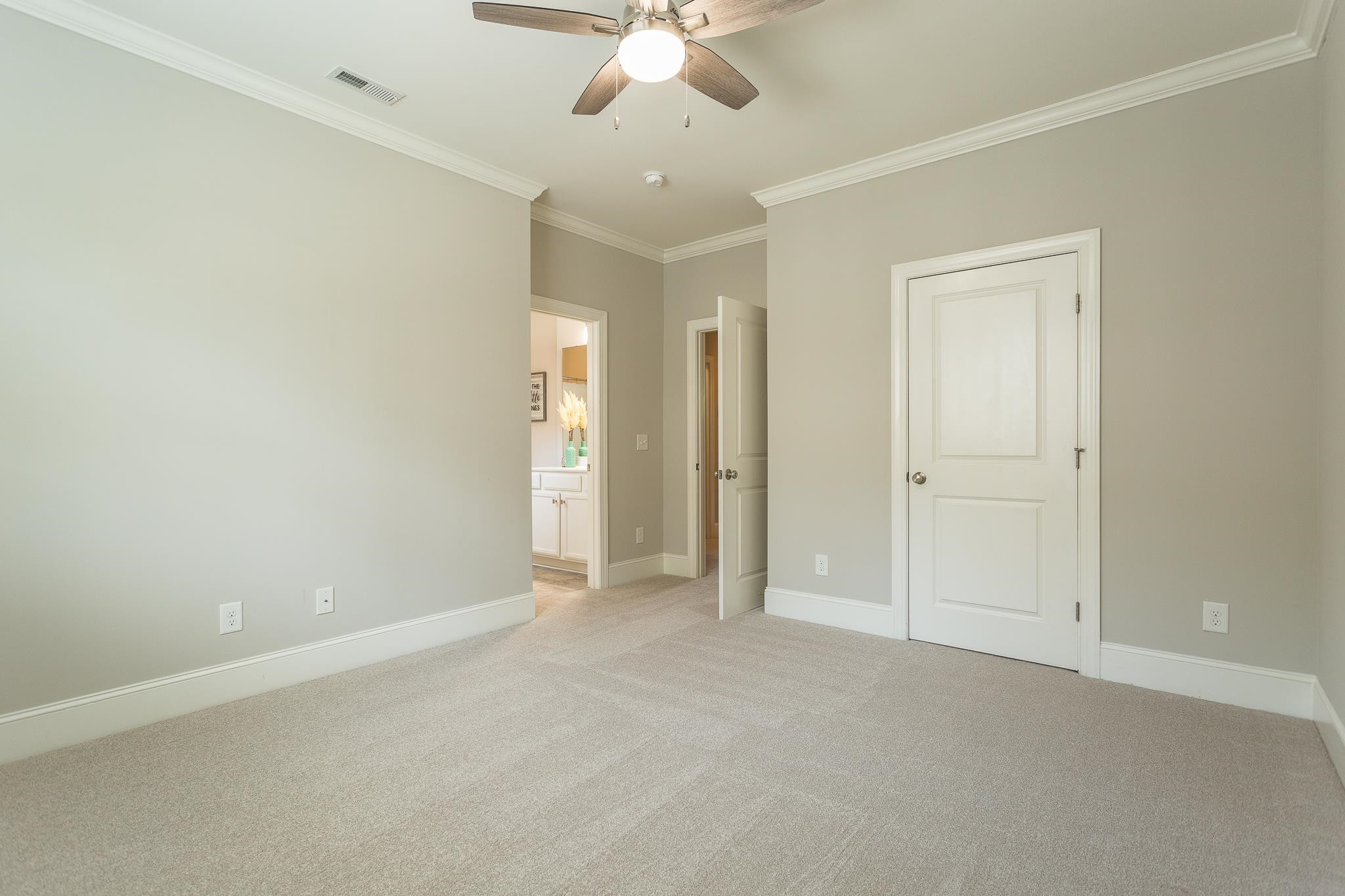 2824 Plumfield Place Raleigh, NC 27607 - Photo 12 of 21 Photo 12