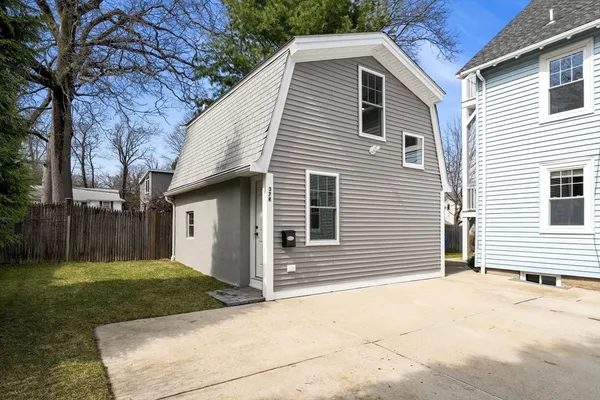$1,299,000 | 37 Fountain Road, Unit 2, Arlington, MA 02476