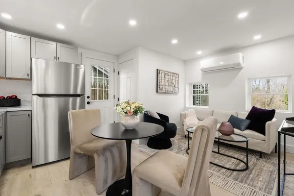 $1,299,000 | 37 Fountain Road, Unit 2, Arlington, MA 02476