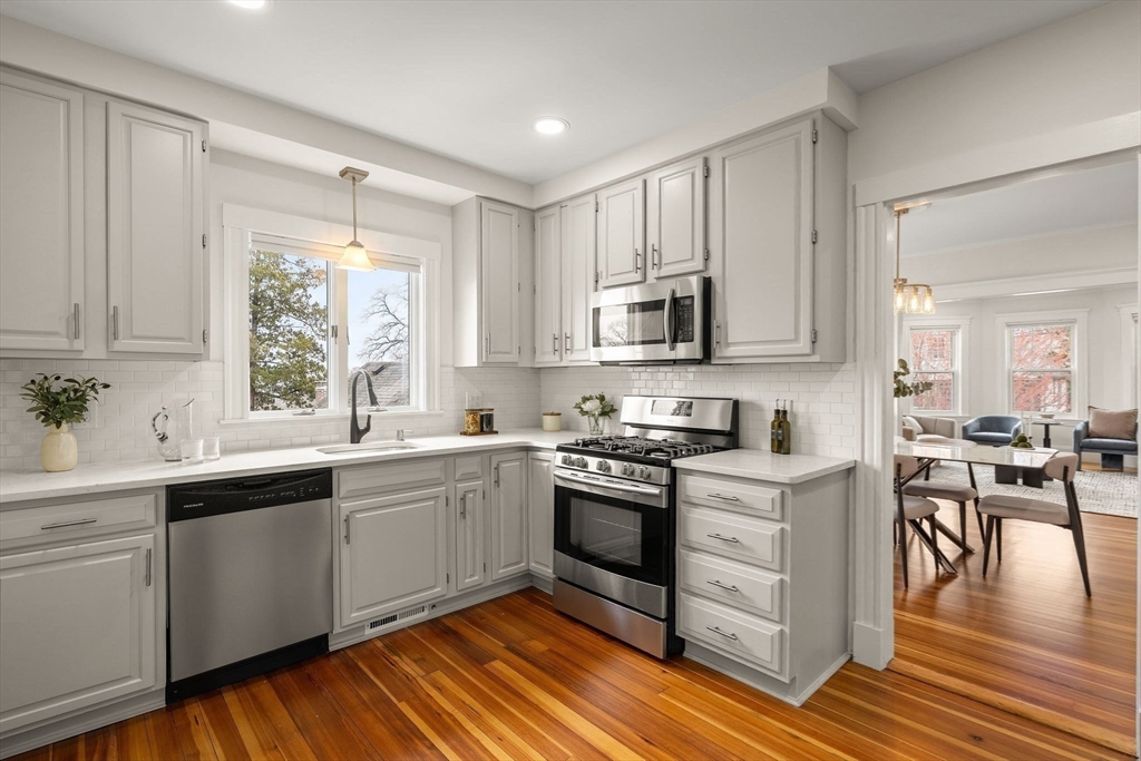 37 Fountain Road, Unit 2 Arlington, MA 02476 - Photo 3 of 33