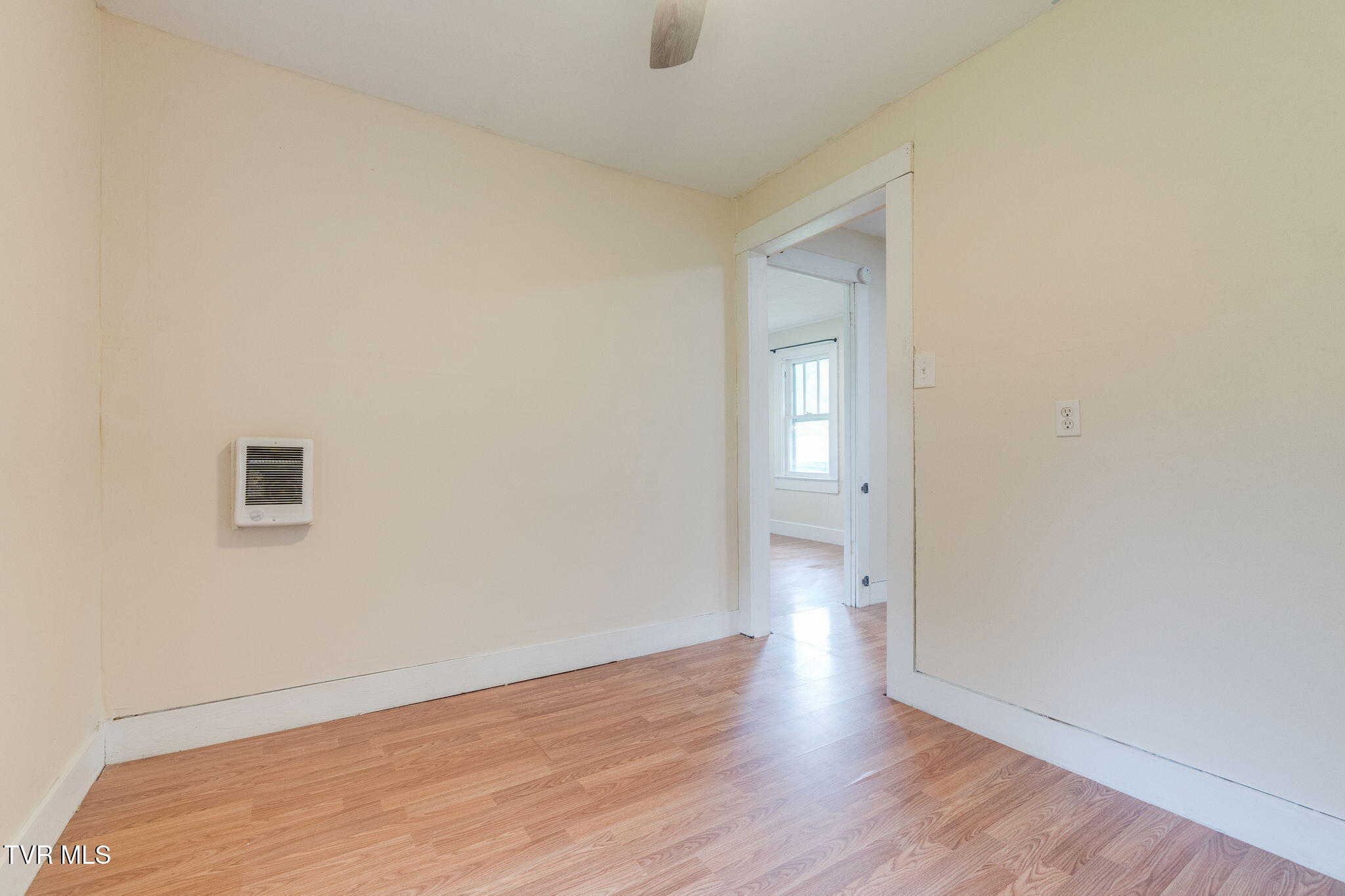 429 Tollett Street Hampton, TN 37658 - Photo 22 of 36 021