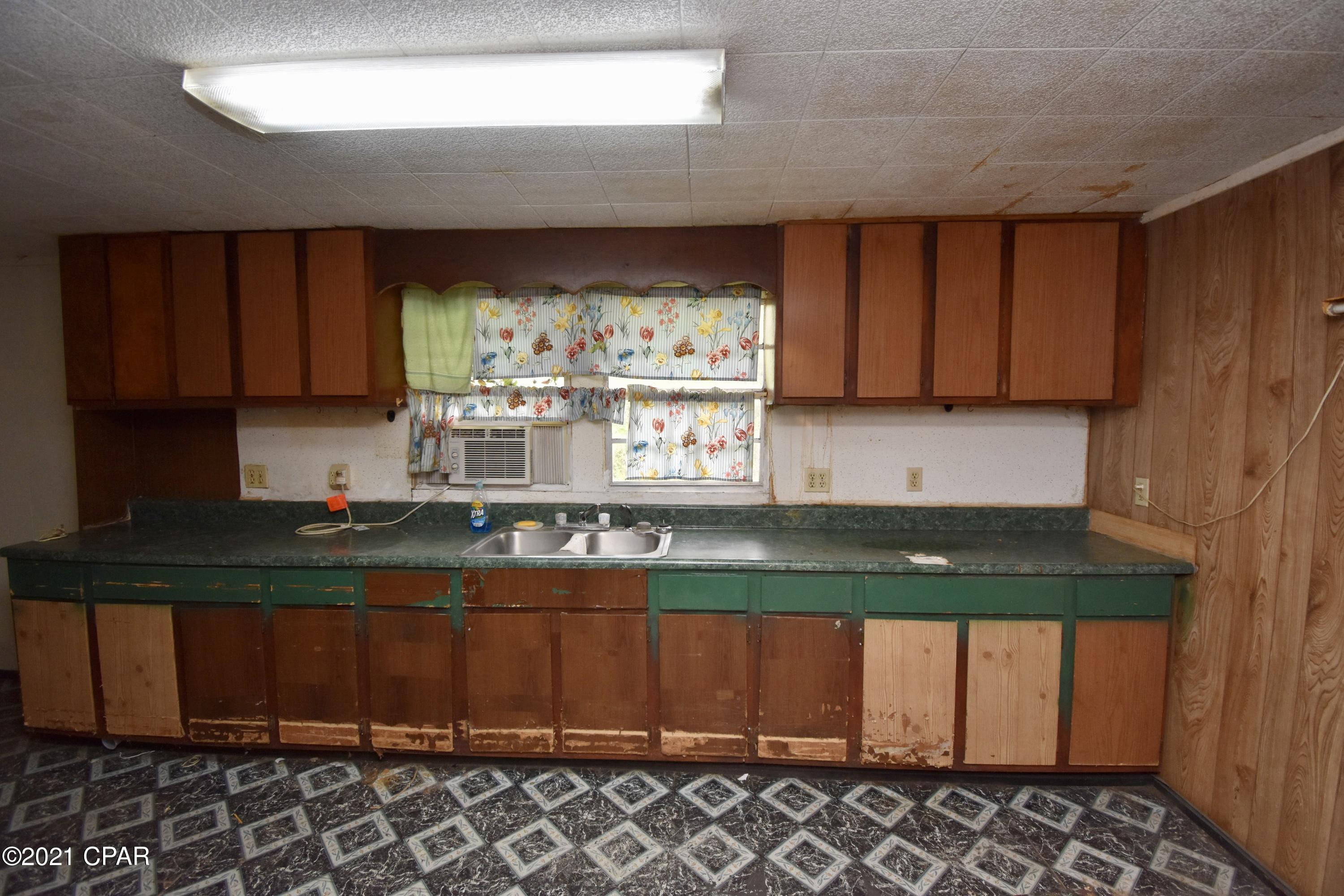 975 Chance Road Chipley, FL 32428 - Photo 10 of 39 Gallery Image 10