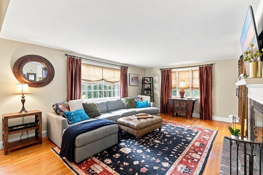 62 Walnut Road Hamilton, MA 01982 - Photo 10 of 34 Gallery Image 10