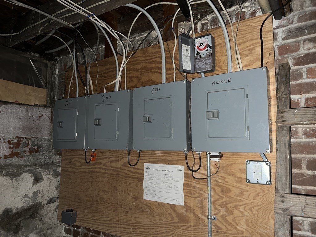 2 Stevens Road Worcester, MA 01603 - Photo 18 of 22