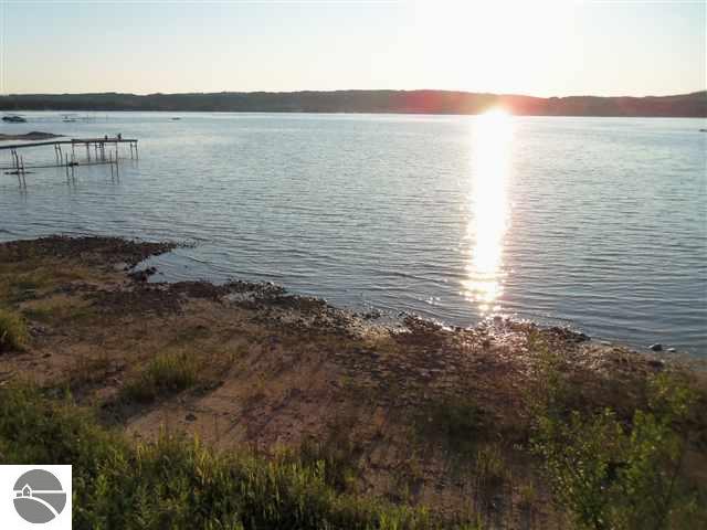 610 South Stony Point Road Suttons Bay, MI 49682 - Photo 2 of 22 1737877-1.JPG