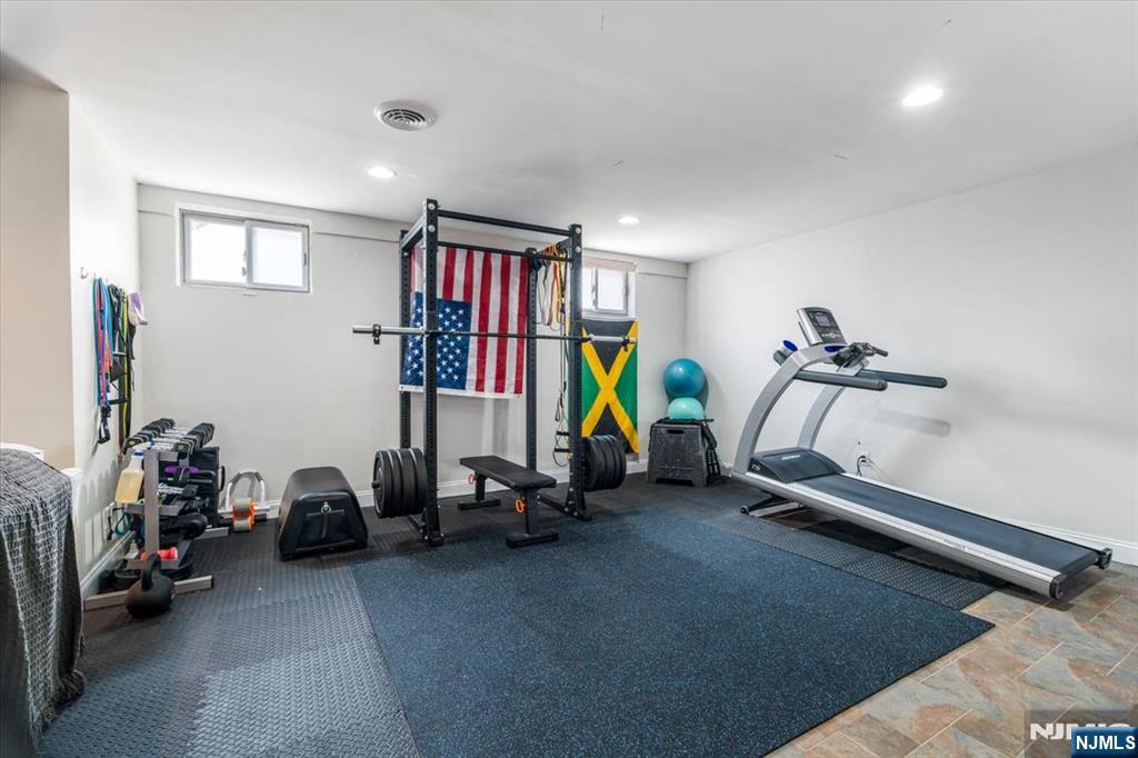 128 Montross Avenue Rutherford, NJ 07070 - Photo 30 of 47