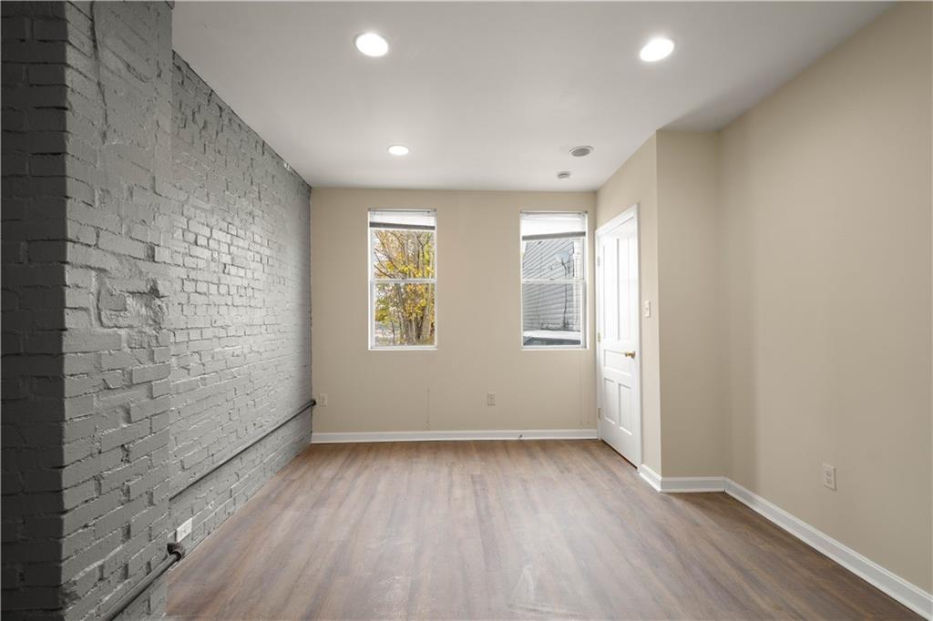 1934 Huron Street Pittsburgh, PA 15203 - Photo 15 of 33