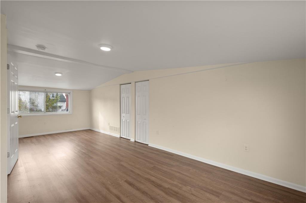 1934 Huron Street Pittsburgh, PA 15203 - Photo 17 of 33