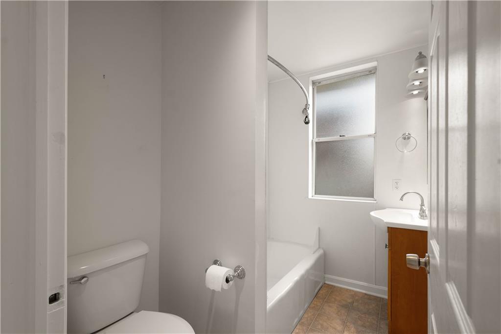 1934 Huron Street Pittsburgh, PA 15203 - Photo 19 of 33