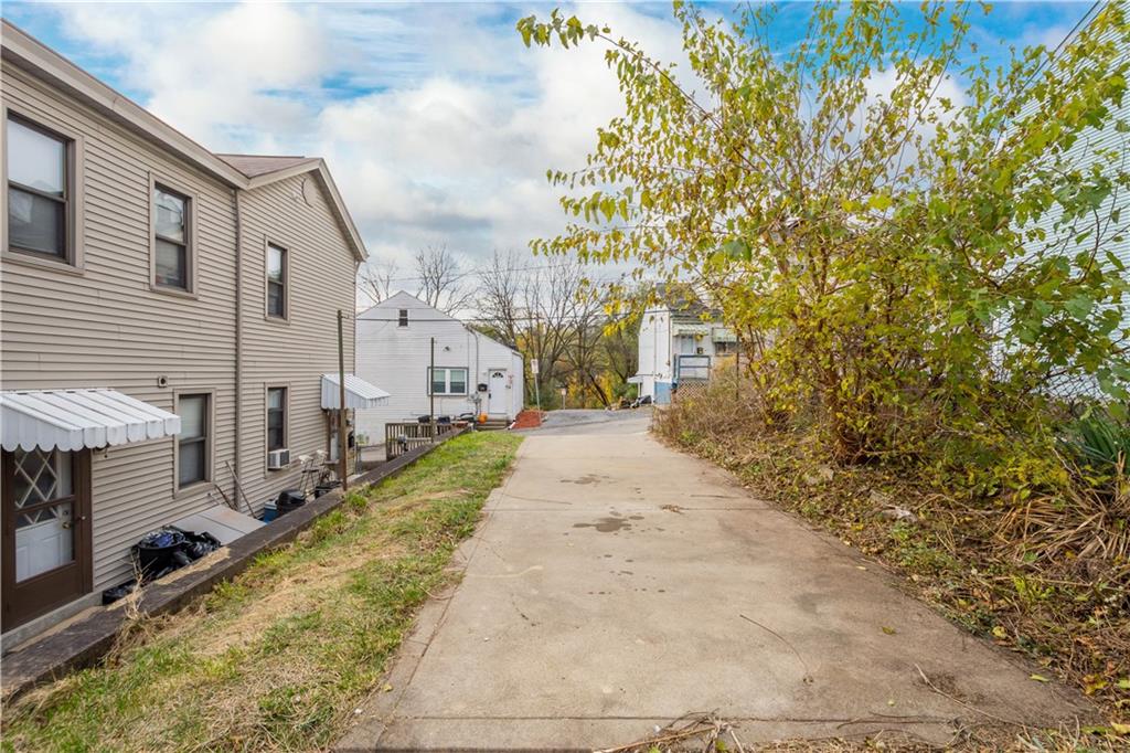 1934 Huron Street Pittsburgh, PA 15203 - Photo 24 of 33