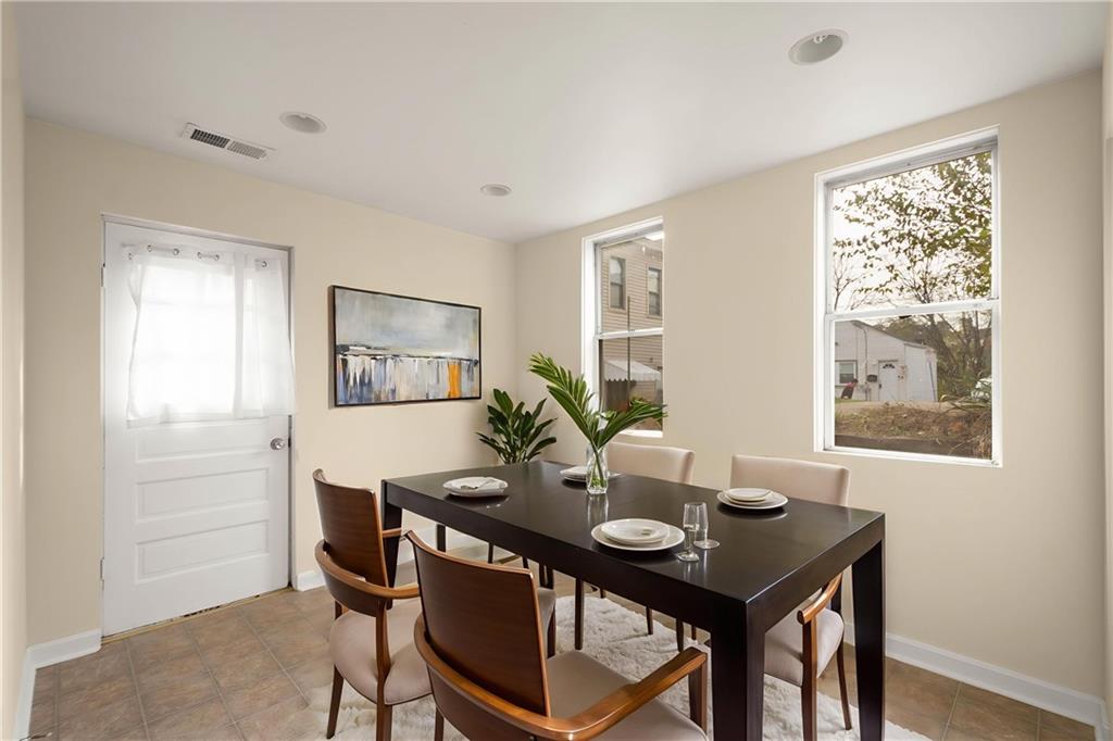 1934 Huron Street Pittsburgh, PA 15203 - Photo 5 of 33