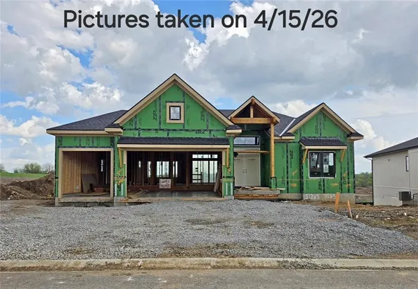 $849,640 | 11263 South Sunray Drive, Olathe, KS 66061