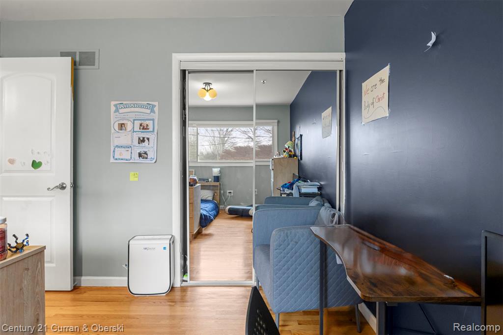 28249 Bell Road Southfield, MI 48034 - Photo 18 of 48 Gallery Image 18