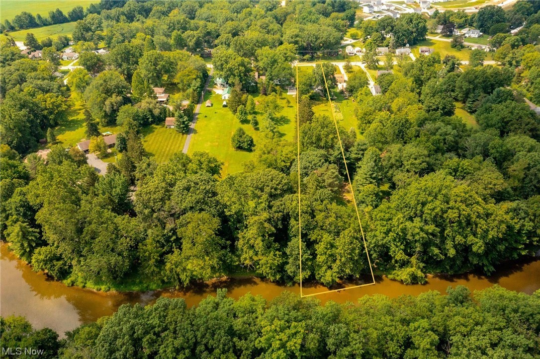1920 Grafton Road Elyria, OH 44035 - Photo 33 of 35 Aerial view of this river lot