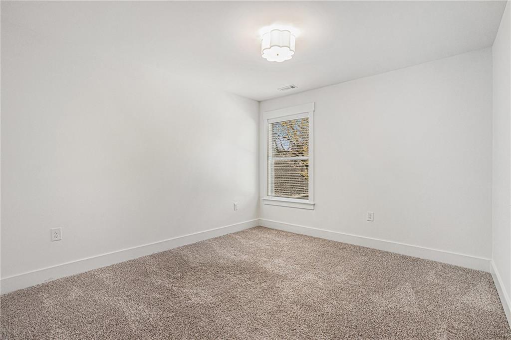 352 Davis Street Monroe, GA 30655 - Photo 25 of 32