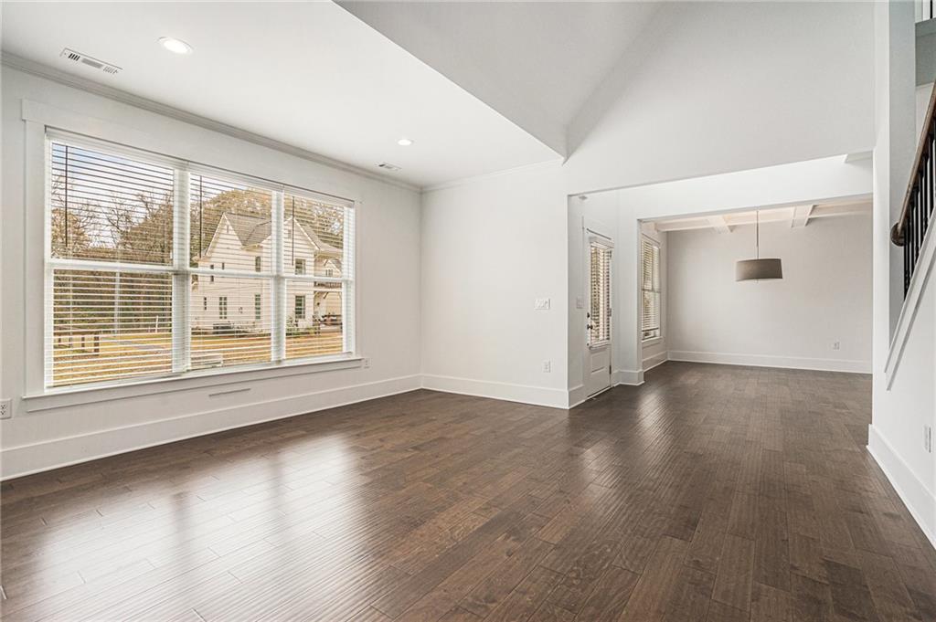 352 Davis Street Monroe, GA 30655 - Photo 9 of 32