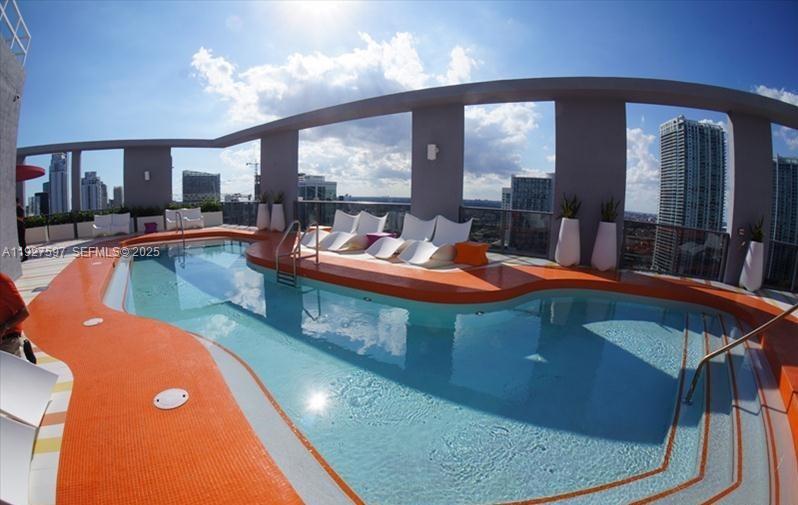 31 Southeast 6th Street, Unit 902 Miami, FL 33131 - Photo 22 of 29