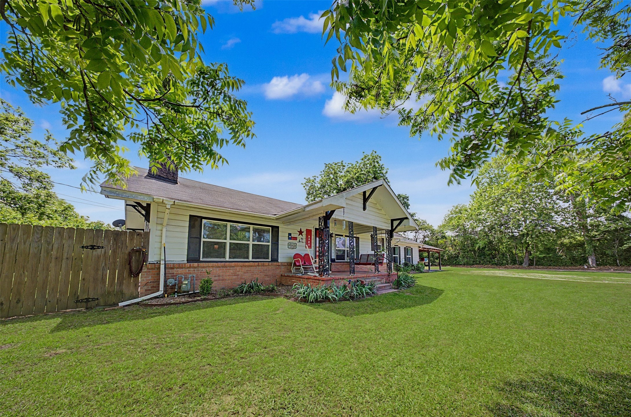 1442 East Johnson Drive Rusk, TX 75785 - Photo 2 of 34 Lovely and charming 3 bedroom 2 bath home has so much to offer inside and out!