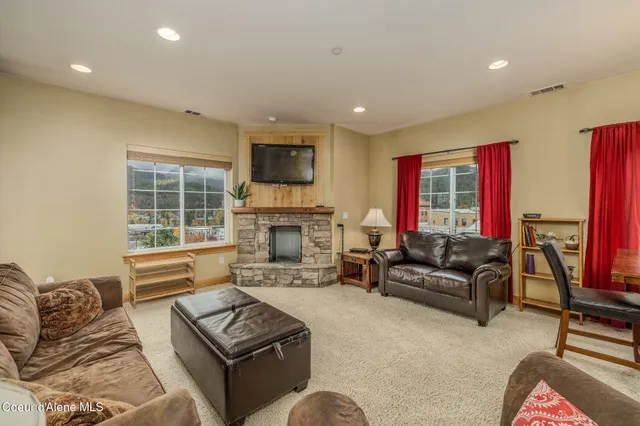 $320,000 | 308 Ohio Avenue, Unit 105, Kellogg, ID 83837