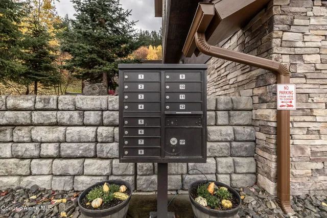 $320,000 | 308 Ohio Avenue, Unit 105, Kellogg, ID 83837