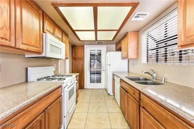 $369,900 | 2528 Cherrywood Street, Las Vegas, NV 89108