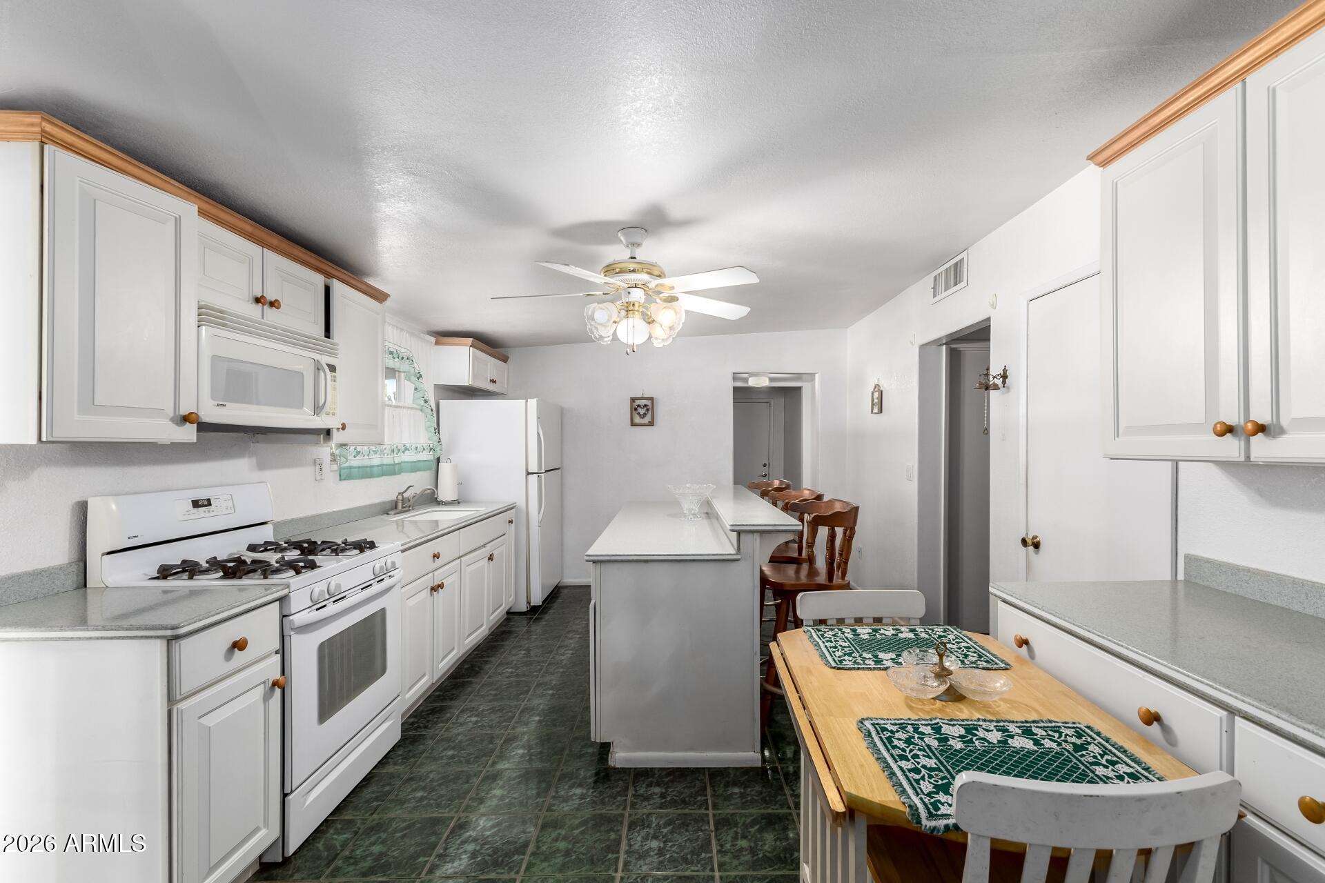 3838 West Alta Vista Road Phoenix, AZ 85041 - Photo 10 of 43 12 - Alta Vista