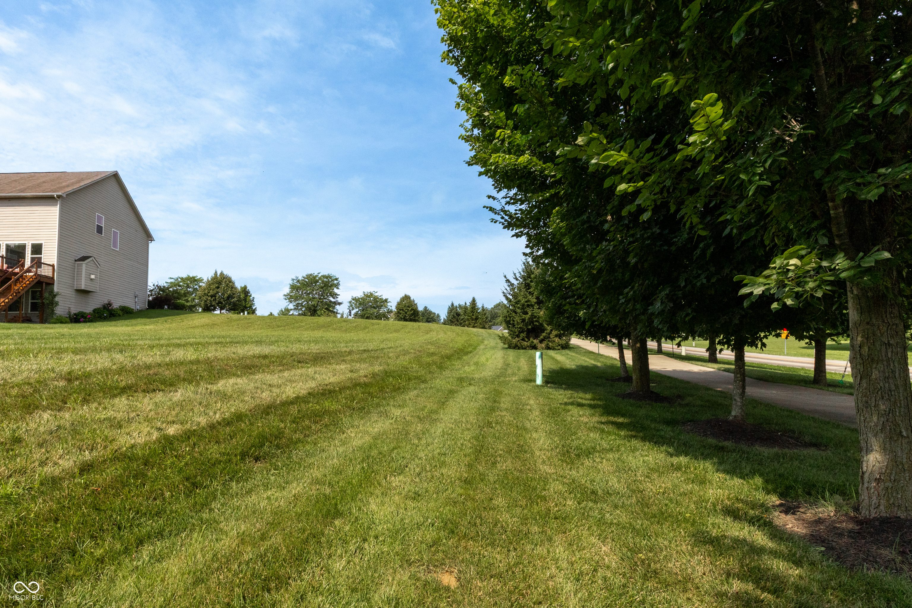 3101 Red Fox Circle Columbus, IN 47201 - Photo 8 of 17