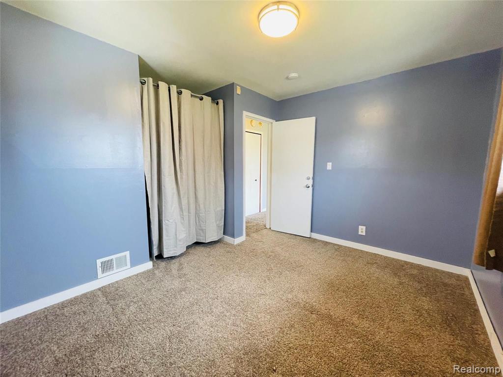 2516 James Road Auburn Hills, MI 48326 - Photo 14 of 33