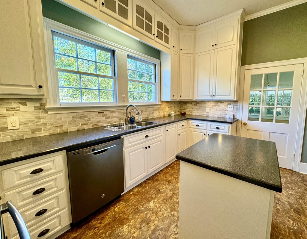 103 Quaker Street St. George, SC 29477 - Photo 6 of 29