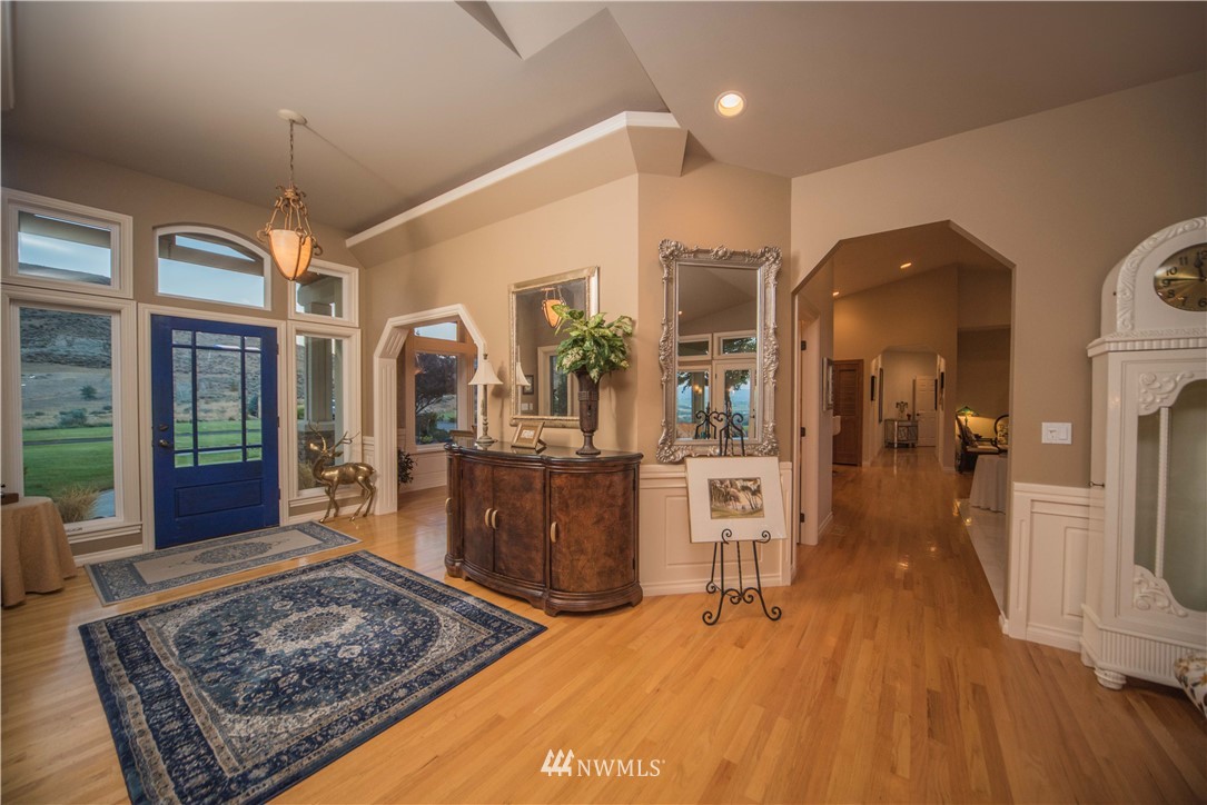 761 Shushuskin Ridge Road Ellensburg, WA 98926 - Photo 5 of 38 Gallery Image 5