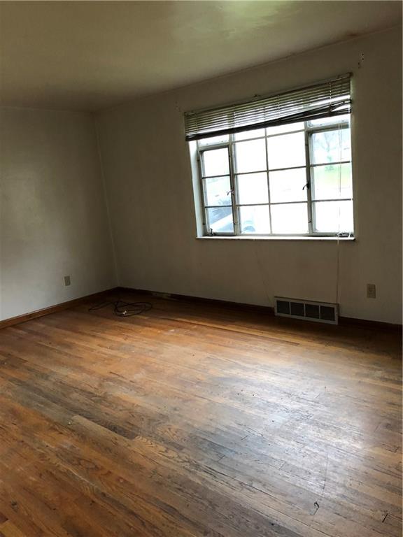 5620 Library Road Bethel Park, PA 15102 - Photo 3 of 15 Gallery Image 3
