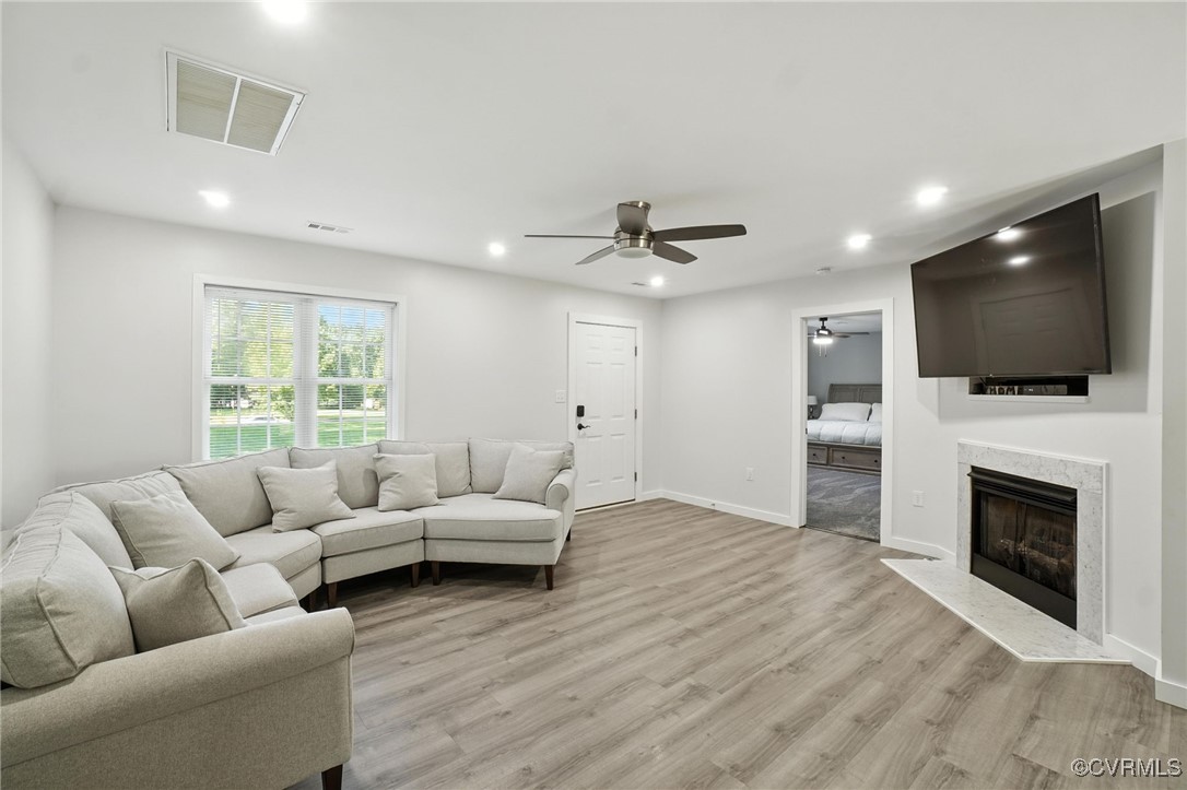 11812 Corte Castle Road Chesterfield, VA 23838 - Photo 4 of 41