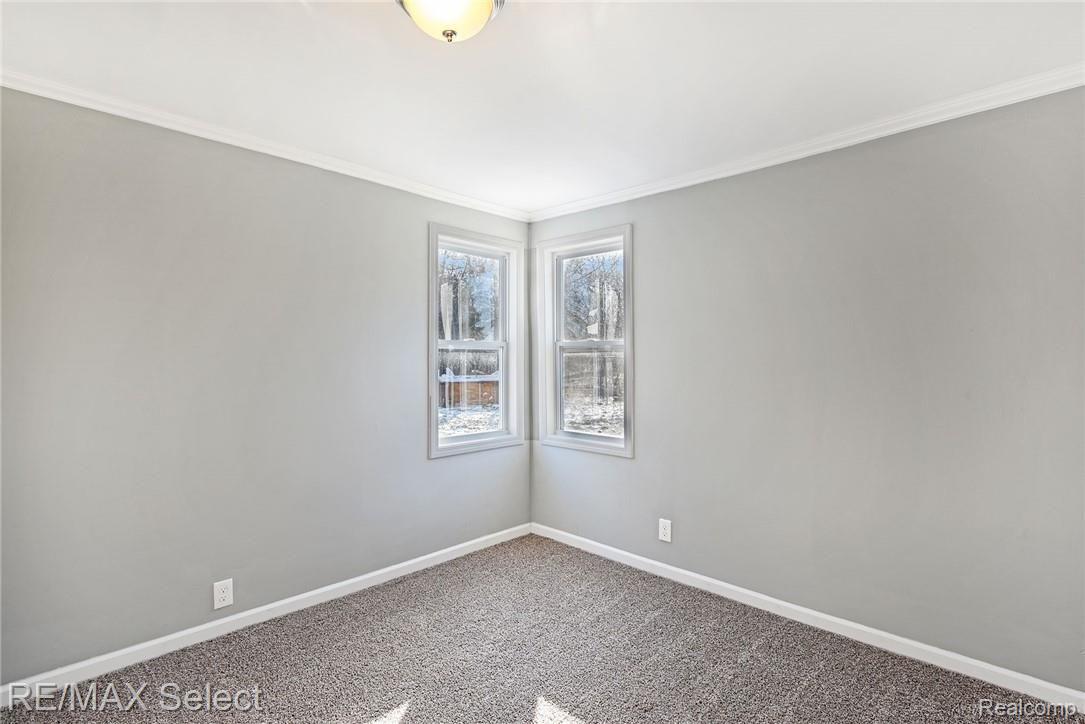 4055 South Genesee Road Grand Blanc, MI 48439 - Photo 11 of 19 CNG_5265.jpg