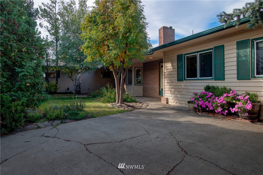 1 Viewpoint Road Ellensburg, WA 98926 - Photo 1 of 22 Gallery Image 1
