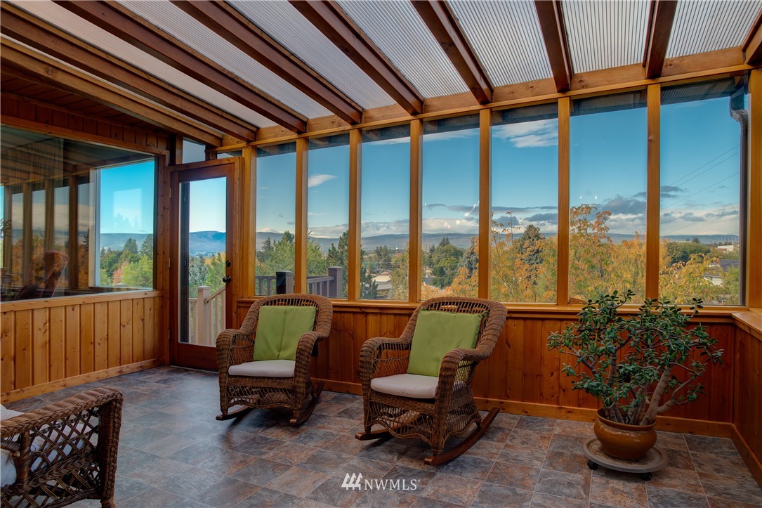 1 Viewpoint Road Ellensburg, WA 98926 - Photo 6 of 22 Gallery Image 6