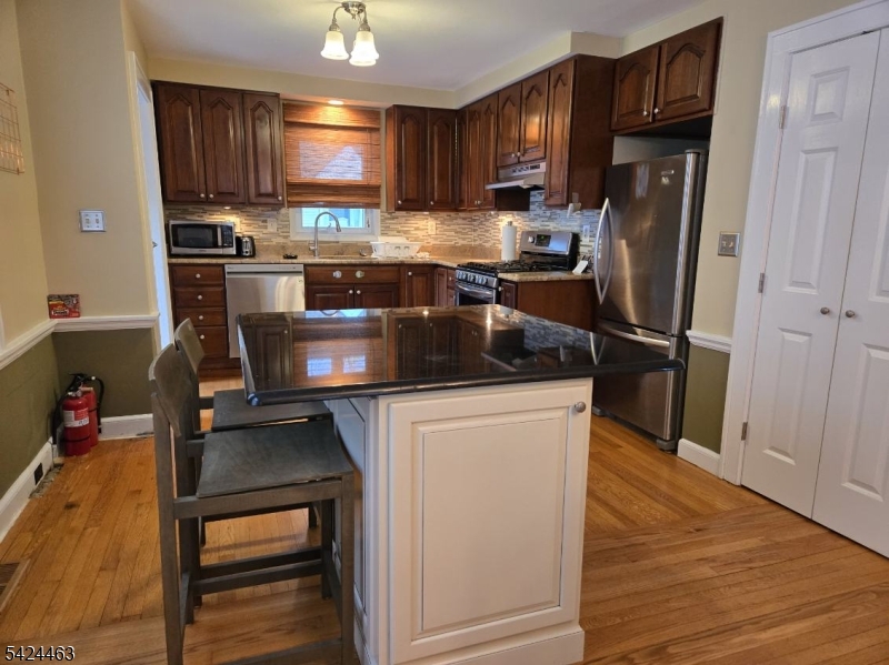 8 Spring Lane Stanhope, NJ 07874 - Photo 5 of 24