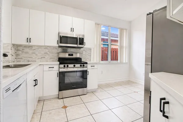 $699,000 | 9437 Southwest 183rd Terrace, Palmetto Bay, FL 33157