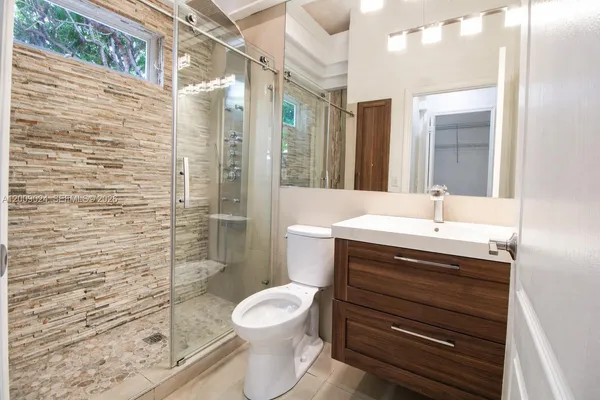 $699,000 | 9437 Southwest 183rd Terrace, Palmetto Bay, FL 33157