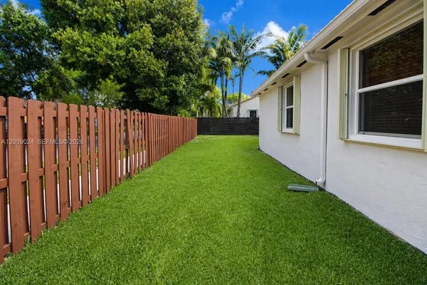 $699,000 | 9437 Southwest 183rd Terrace, Palmetto Bay, FL 33157